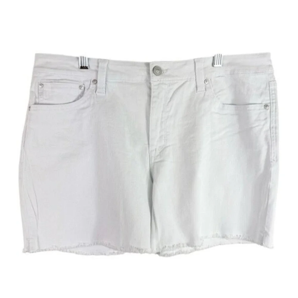 Seven7 Women's 14 Weekend Denim Shorts White NWT‎ Inseam 5: